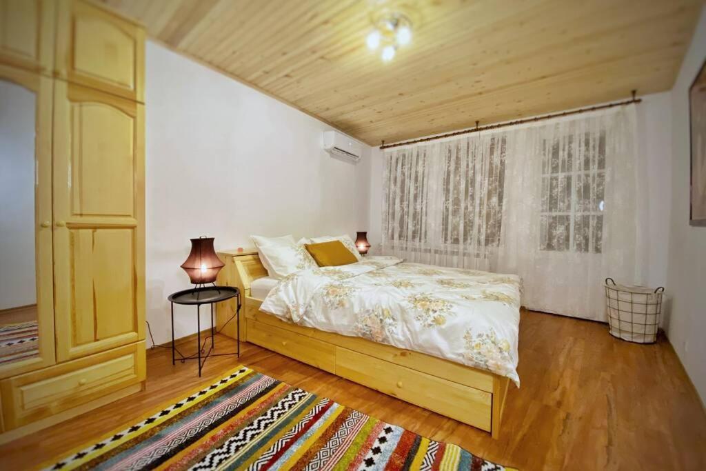 The Secret Lodge- New With Private Garage, Entire House Велико-Тирново Екстер'єр фото