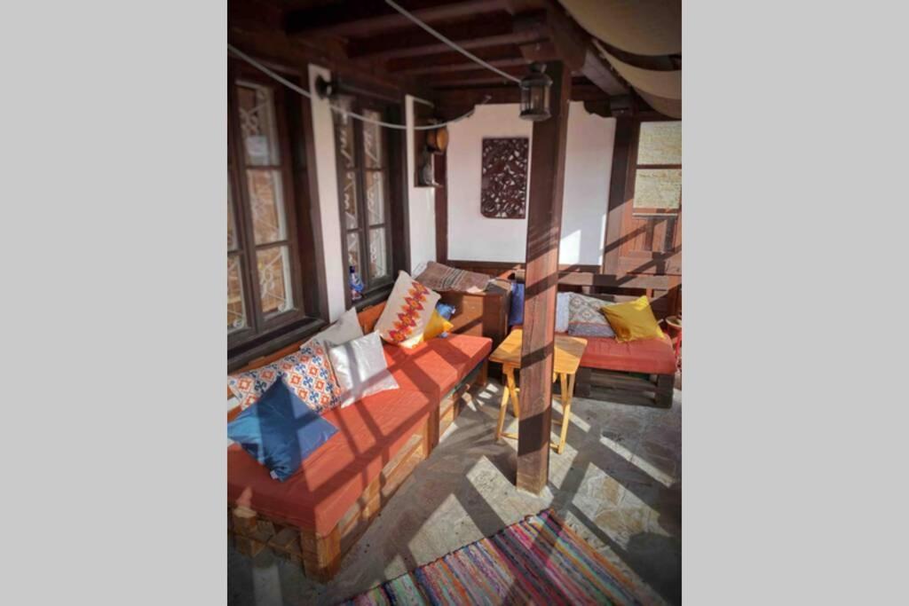 The Secret Lodge- New With Private Garage, Entire House Велико-Тирново Екстер'єр фото